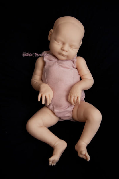 One-of-a-kind artist doll - not a toy. Prototype reservation-  desposit (50%) - Elena by Alejandra De Zúńiga